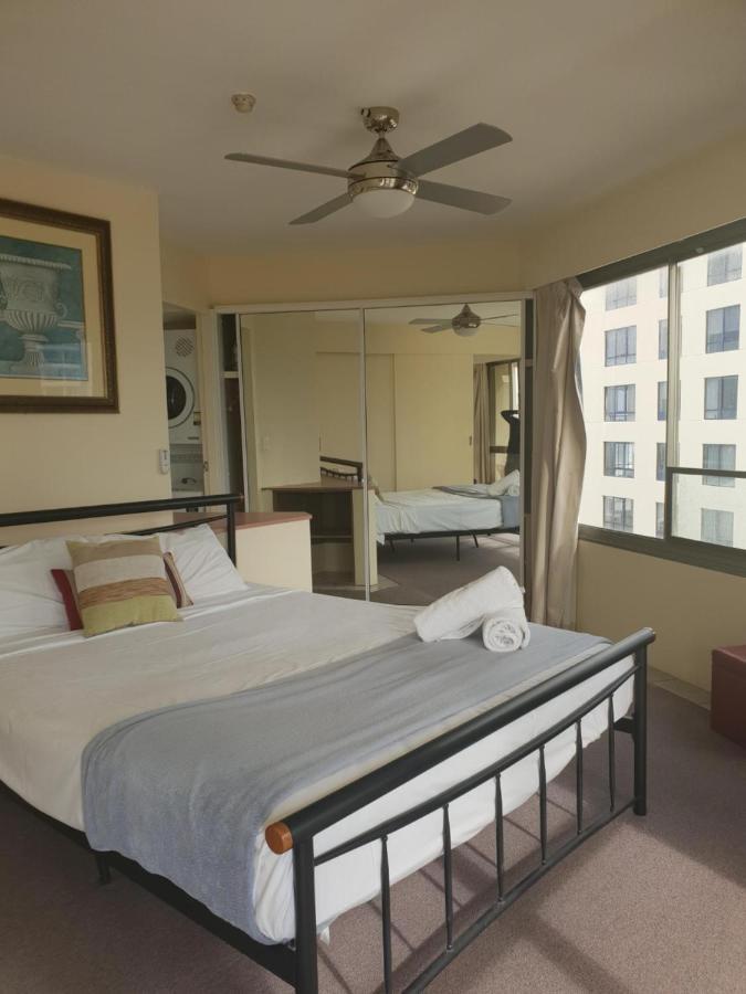 Surfers Holiday Apartments 黄金海岸 外观 照片